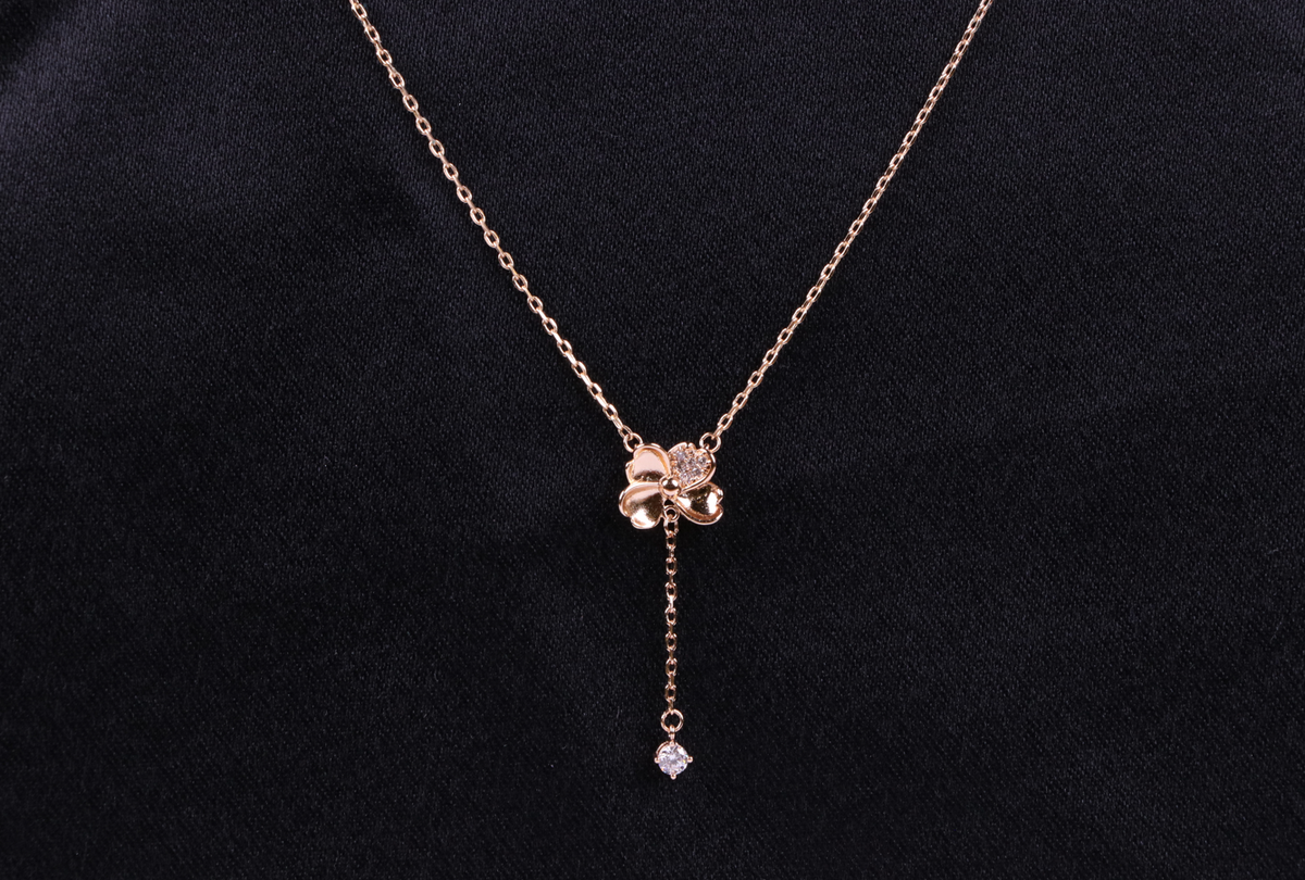 Necklace Variant 1