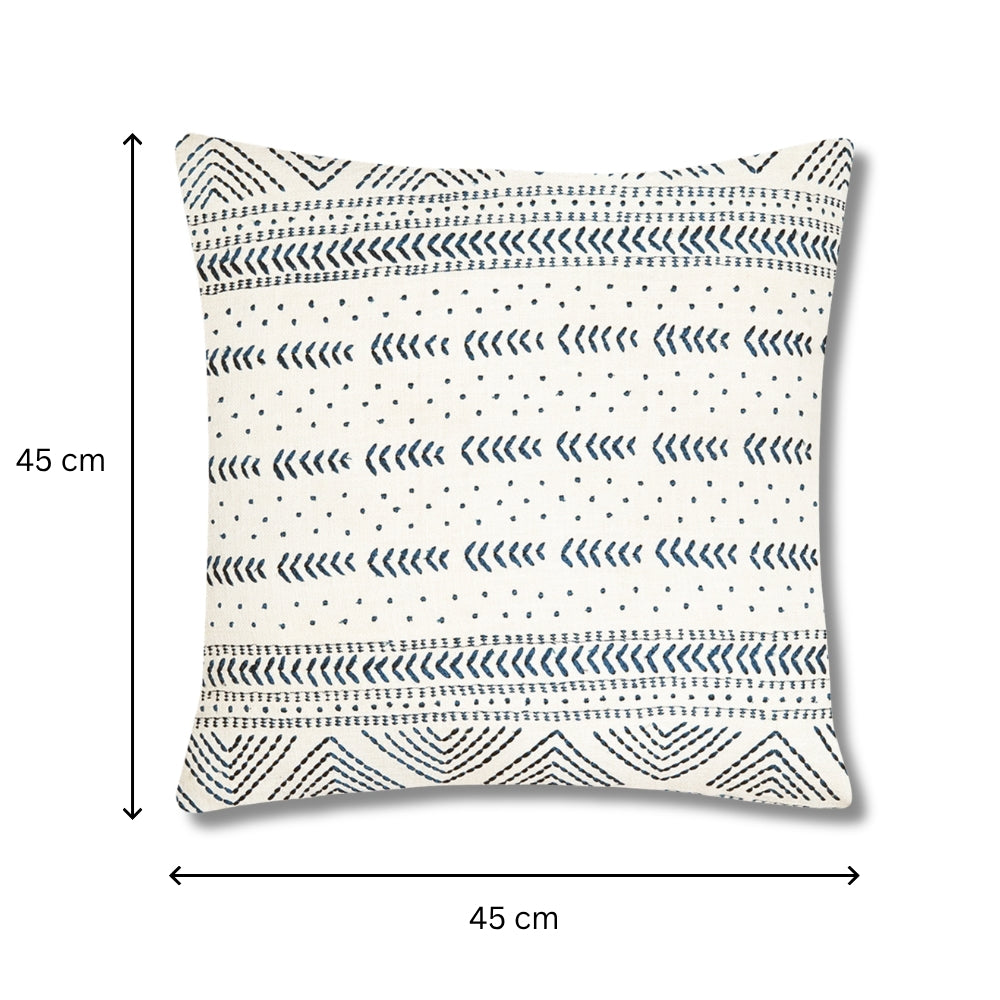 وسادة Inca Blue- مربعة عاجية مع تطريز Inca مستوحى من الأزرق