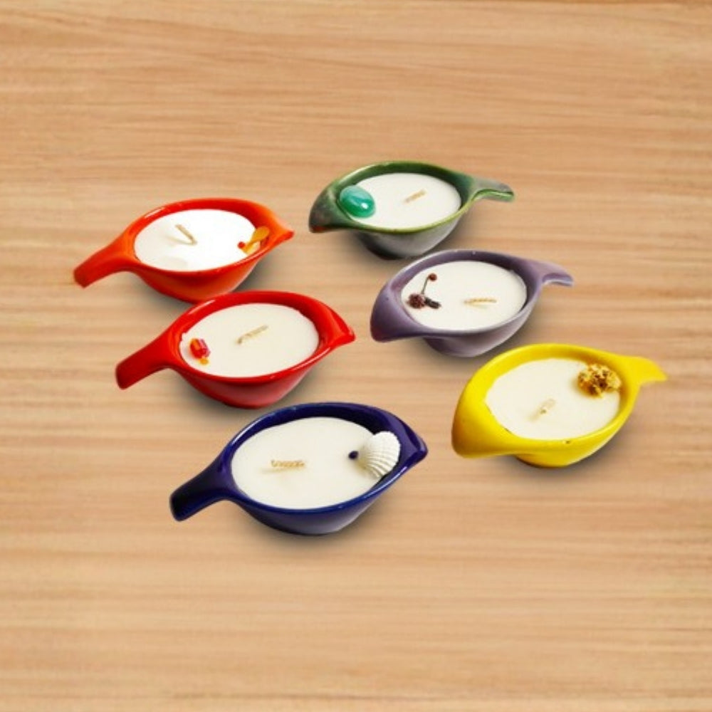 Leaf Shaped Candle Holder With Candles