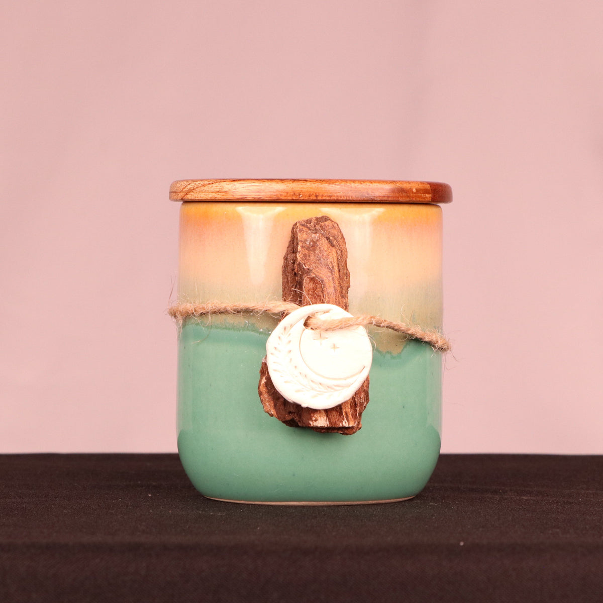 Saffron Oud Musk Candle